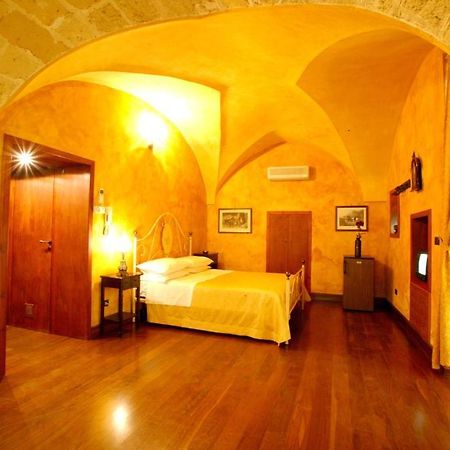 Hotel Nel Centro Storico Galatina Habitación foto